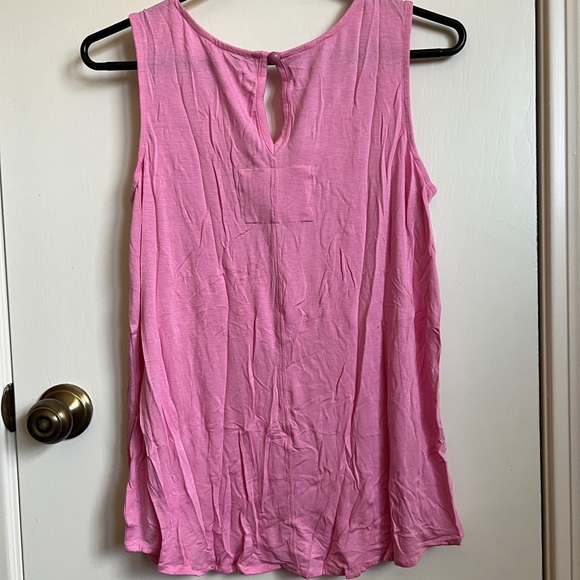 Evy’s Tree Tank - Picture 7 of 8